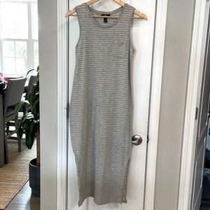 Excellent Condition Gap Striped Maxi Dress Gray and White, Front Pocket